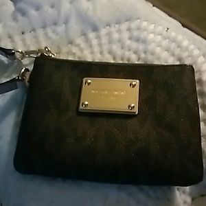 Michael kors wrislet